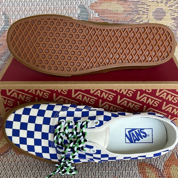 Vans Men’s Authentic
Checkerboard Blue/White
VN0009PVY6Z
Sneakers - Picture 5 of 16